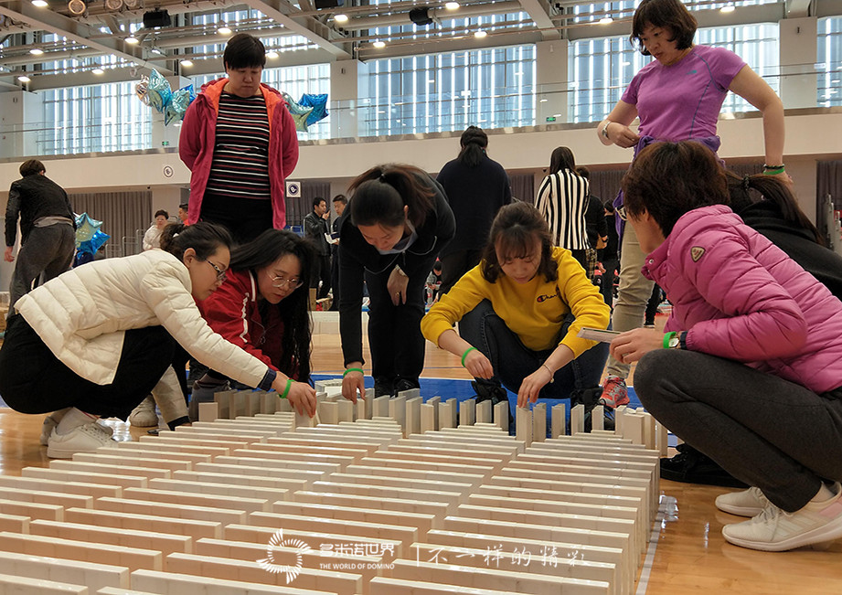多米諾團隊大挑戰(zhàn)開啟繽客網(wǎng) “好評住宿獎”頒獎典禮