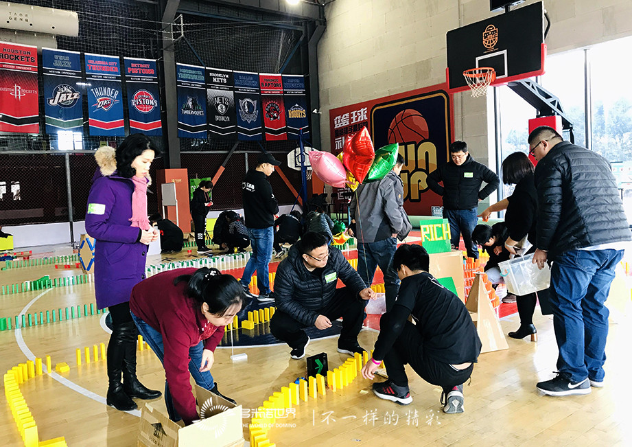 新東方精英團(tuán)隊(duì)共建多米諾智慧城市