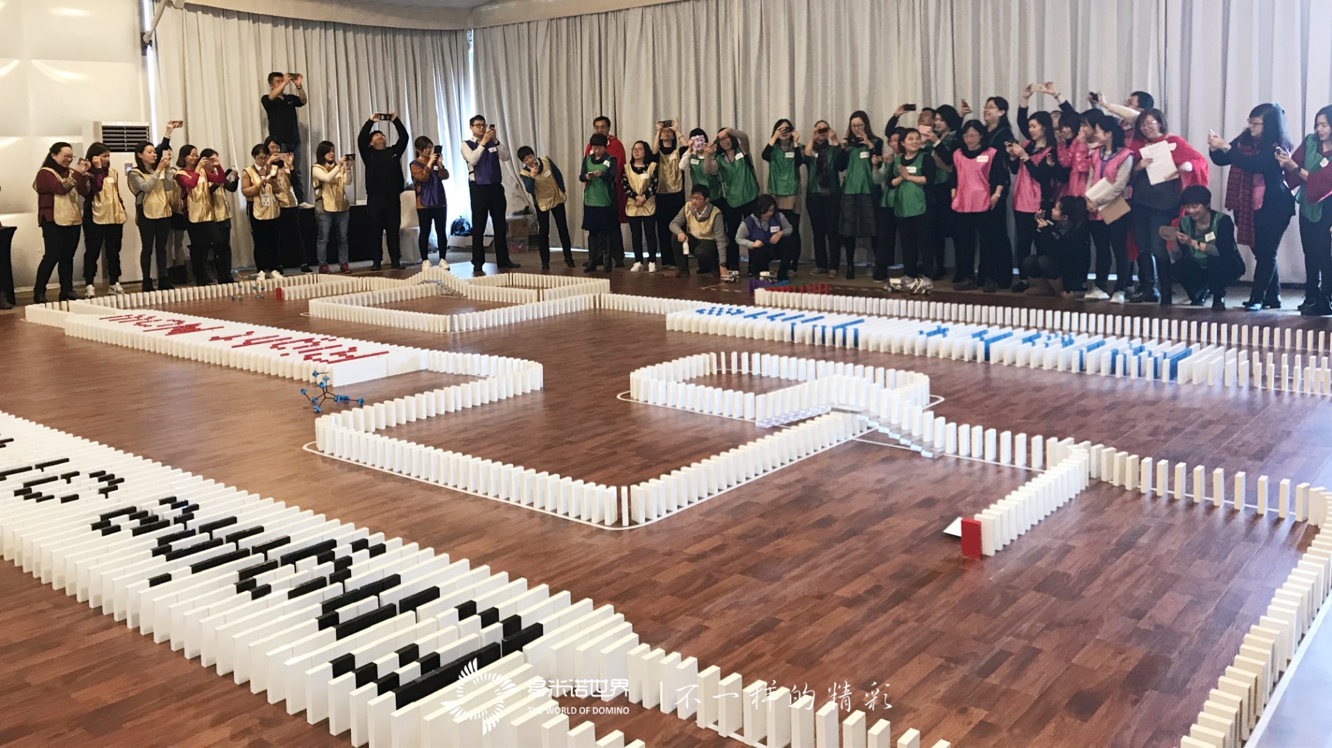 施貴寶多米諾團隊大挑戰(zhàn)的“多元混搭”風